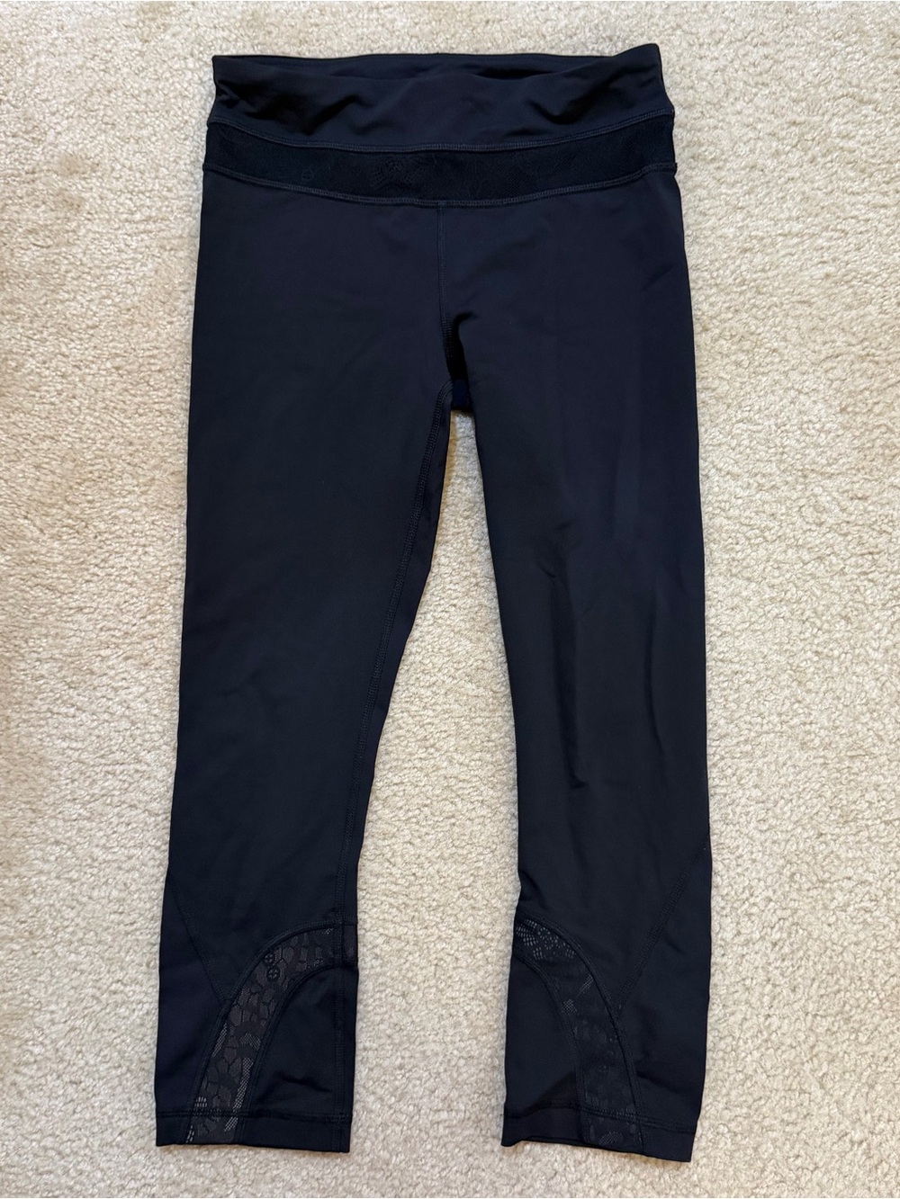 Lululemon Run Inspire Crop II *Reflect Black Size 4